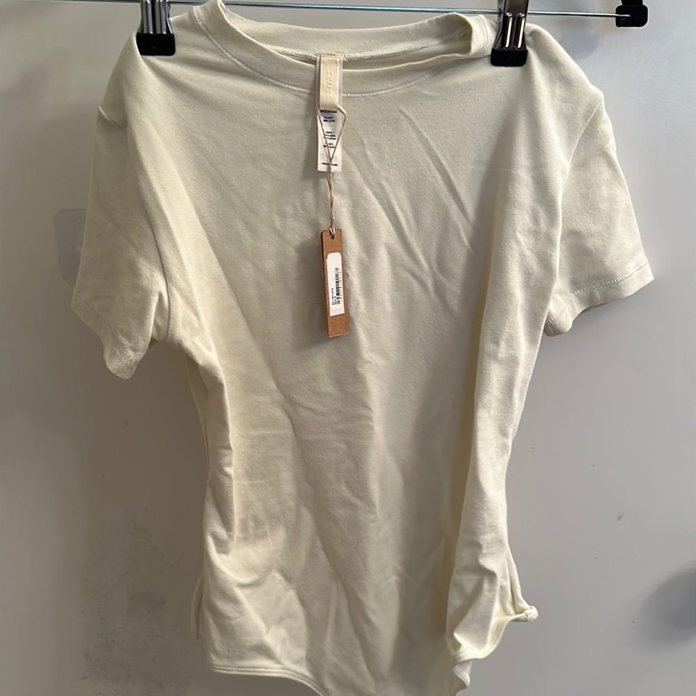 Skims T-Shirt bodysuit